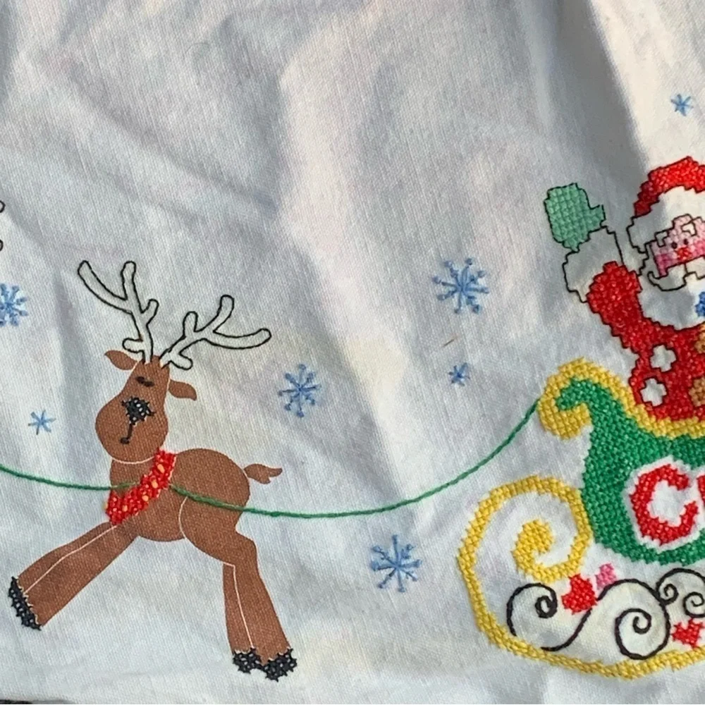 Vintage Merry Christmas Tree Skirt Embroidered Santa Claus Reindeer Holiday